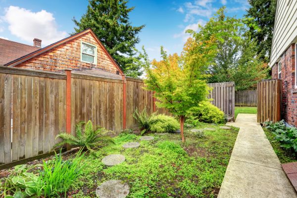 Cost of Backyard Walkway Construction in Joliet